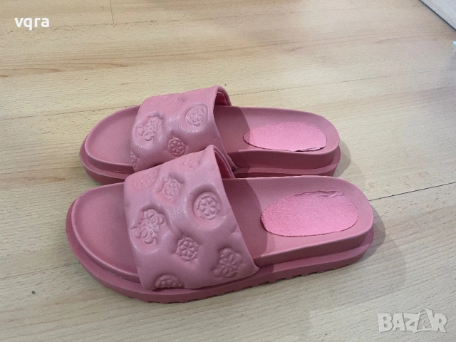 Оригинални чехли Guess, снимка 2 - Чехли - 53451860