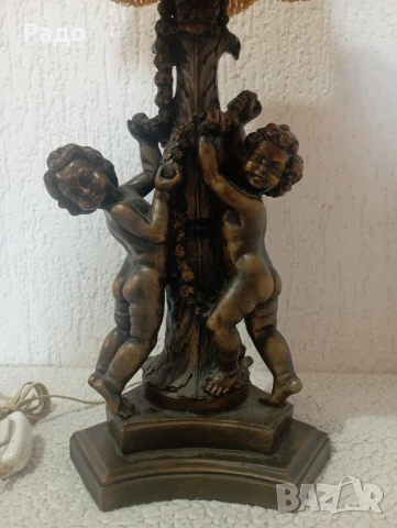 Красива голяма старинна лампа, снимка 2 - Настолни лампи - 51338107