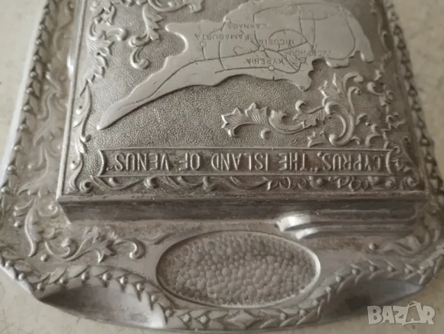 Метален цигаретник с пепелник , снимка 4 - Антикварни и старинни предмети - 47967188