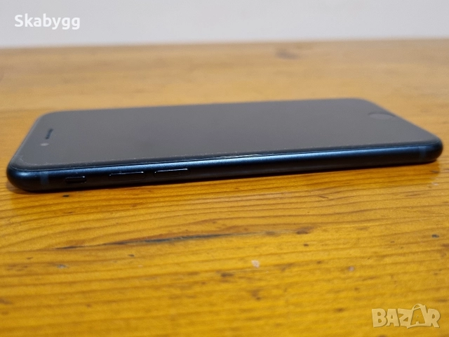 iPhone SE 3rd Gen, снимка 6 - Apple iPhone - 52745811