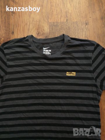NIKE T-SHIRT FC STRIPE TEE - страхотна мъжка тениска КАТО НОВА, снимка 3 - Тениски - 38107217
