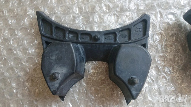 Предни и задни поставки чаши за форд фокус до 2004год. , снимка 3 - Аксесоари и консумативи - 48389286