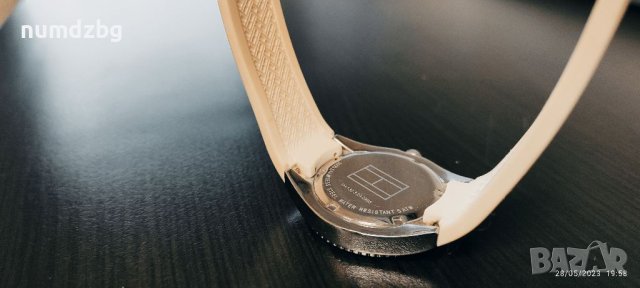 tommy hilfiger часовник унисекс, снимка 5 - Други - 40855282