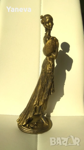 Статуетка на изискана дама в стил Art Deco . , снимка 7 - Статуетки - 53157283