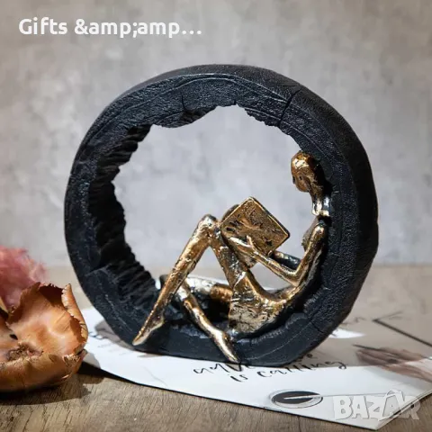 Настолна декорация - Четяща жена, снимка 1