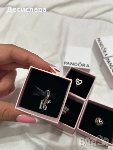 Оригинални талисмани Pandora, снимка 3 - Гривни - 52455846