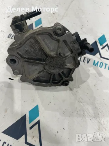 9804021880 вакуум помпа от Peugeot, Пежо 301 1.5 BliueHDi, 102 кс. 6 ск., двигател YHY, 79 000 km