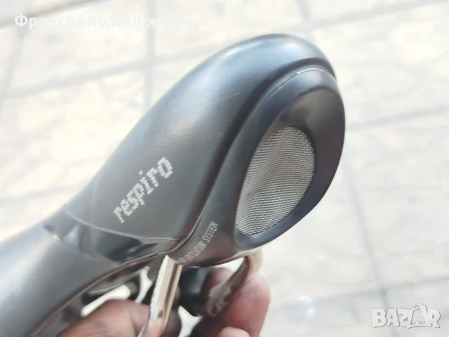 Седалка за велосипед колело selle royal respiro , снимка 2 - Части за велосипеди - 51253405
