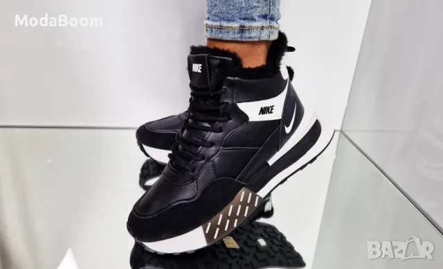 Nike дамски маратонки , снимка 2 - Маратонки - 48474006