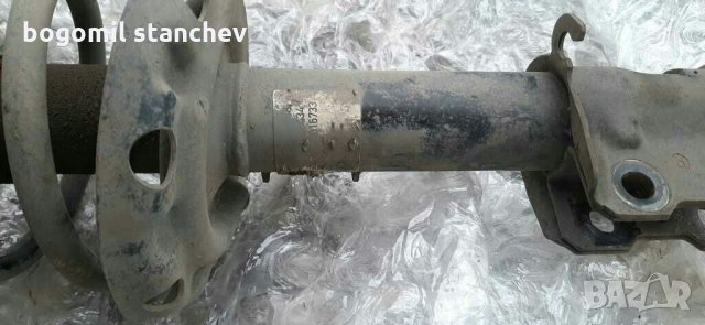 Опел Мерива преден десен амартисьор комплект, снимка 2 - Автомобили и джипове - 28831640