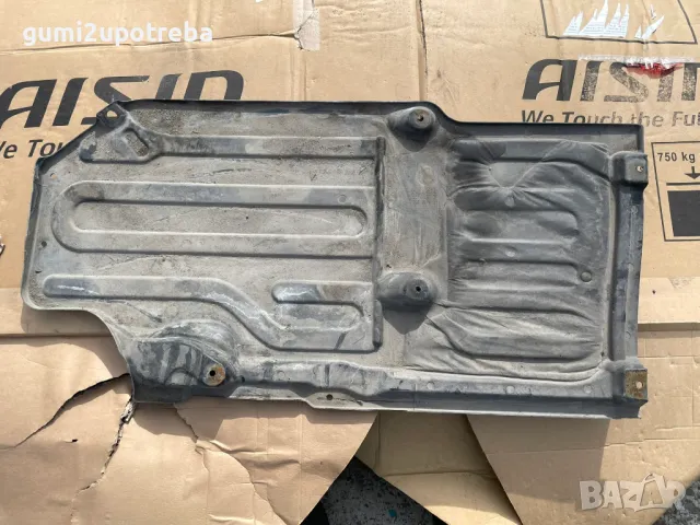 Кора под купето за Mercedes E class W211 V6 4matic Kombi OM642с ОЕМ номер A2196802206, снимка 2 - Части - 49491481