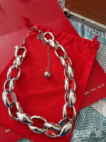 Ефектно колие, снимка 2 - Колиета, медальони, синджири - 37122647