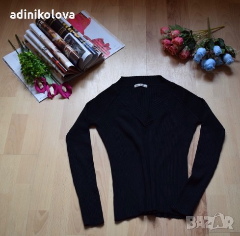 Черна блуза, снимка 1 - Блузи с дълъг ръкав и пуловери - 19814043