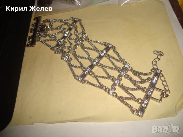 КРИСТАЛНА СРЕБРИСТА ЕТНО-СТИЛ ПЛЕТЕНА ГРИВНА 22871, снимка 5 - Гривни - 33435017