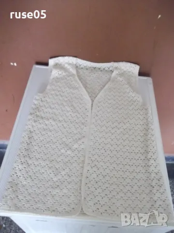 Елече плетено на една кука, снимка 2 - Елеци - 49507844