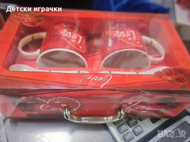 Комплект чаши с любовно сърце, червена роза, мече, кутия куфар, снимка 5 - Други - 53170108