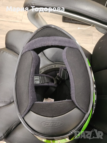 Каска HJC, размер L Много запазена. Сваляща се и миеща се вътрешна облицовка., снимка 2 - Аксесоари и консумативи - 52141591