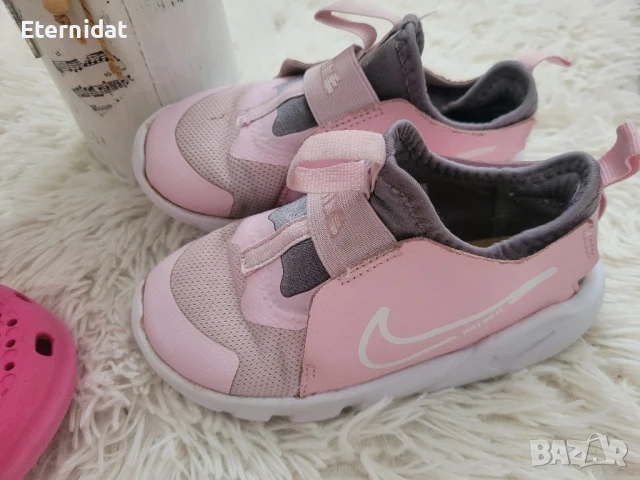 Розови маратонки NIKE за момиченце и кроксове , снимка 3 - Детски маратонки - 50836051