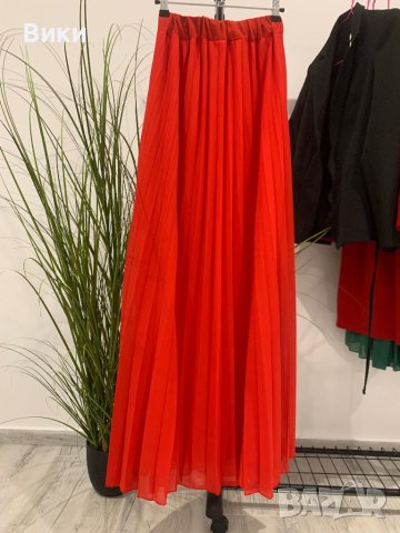 Плисирана пола , снимка 2 - Поли - 43500992