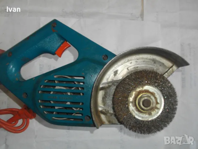 BLACK DECKER Made in CANADA 600W 3,0A ЗАЧИСТВАЩА РЕЖЕЩА ЕЛ. МАШИНА ШЛАЙФ БЛЕК ДЕКЕР ОРИГИНАЛНА, снимка 4 - Други инструменти - 48268691