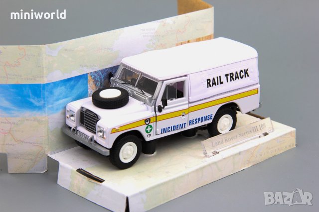 Land Rover Series III 109 пикап с тента Police - мащаб 1:43 на Cararama старо производство отваряеми, снимка 5 - Колекции - 43953940