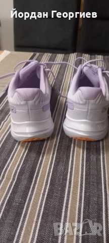 Дамски маратонки Nike, снимка 3 - Маратонки - 51916471