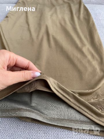 Рокля с акцент гръб, снимка 9 - Рокли - 38330111