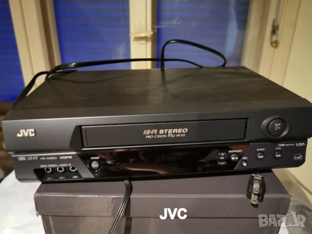 JVC HR-A592U VHS плейър видео с касети