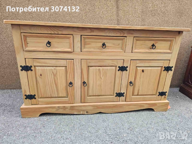 Контрабюфет с метален обков 