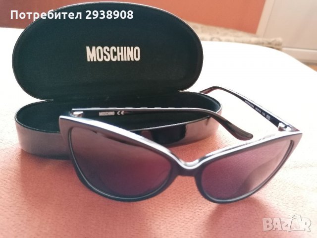 Дамски Очила Moschino, снимка 4 - Слънчеви и диоптрични очила - 33414036