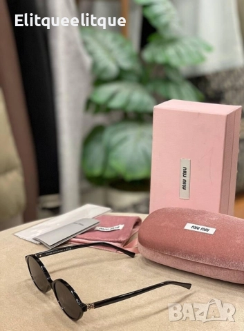 очила с оригинален калъф,кутия и Ув защита miu miu, снимка 4 - Слънчеви и диоптрични очила - 52436760