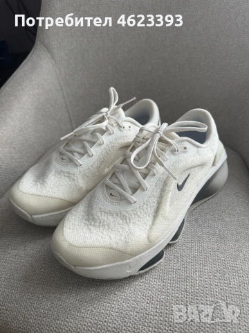 Бели маратонки Nike