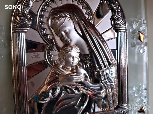 Прекрасна Сребърна Икона Върху Стъкло, снимка 3 - Икони - 49641043