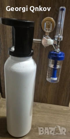 Кислородна бутилка с редуцир,вентил и овлажнител 5л., снимка 2 - Медицинска апаратура - 53394192