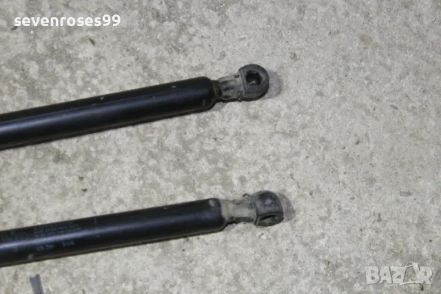 Амортисьор заден капак Рено Меган Сценик 1998 1.6i Renault Megane Scenic ляв десен , снимка 2 - Части - 49833051