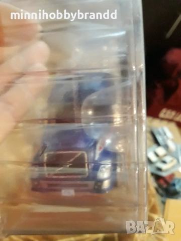 Volvo Ford Peterbilt 1.43 USA Camion, снимка 16 - Колекции - 53300882