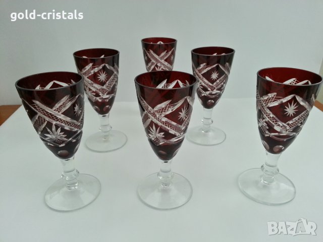 кристални чаши с гарафа червен цветен кристал