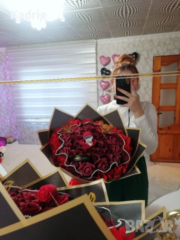 вечен букет с кутия за пръстен 