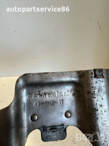 Капак на топлинен щит за Jeep Compass 2.2 CRD (2011) A6510960668, снимка 2 - Части - 53609459