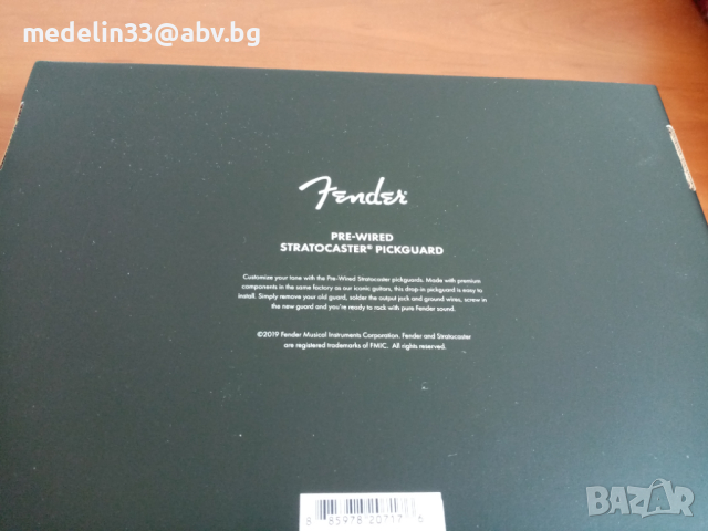 Кутия от Fender noiseless pickups and pickgard, снимка 3 - Китари - 44921790