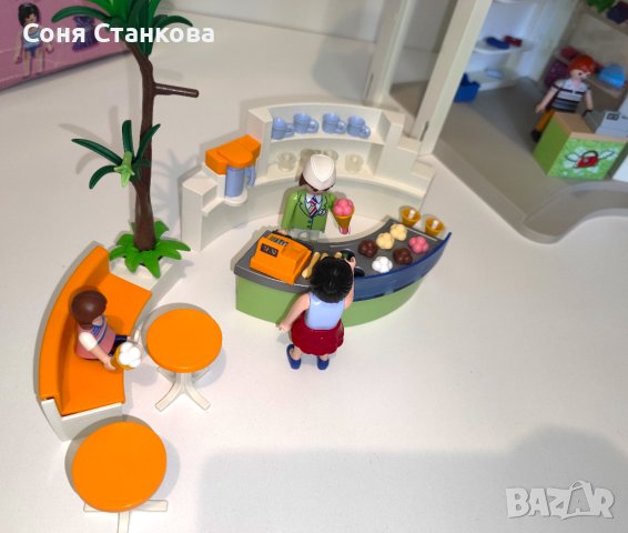 Playmobil 5485 - Двуетажен Мол/Магазин, снимка 7 - Образователни игри - 43182914