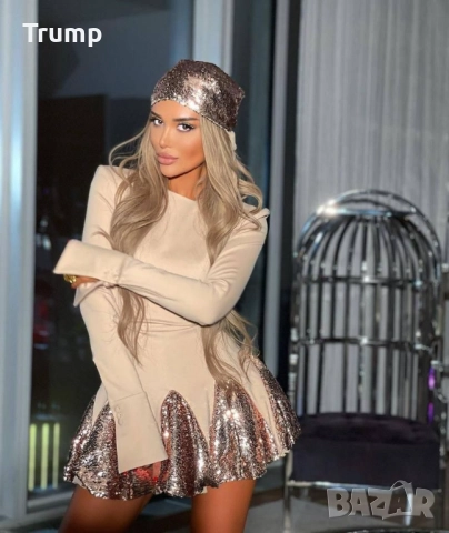 За празничните вечери! Трикотажна нежна рокля с паети, снимка 3 - Рокли - 52285587