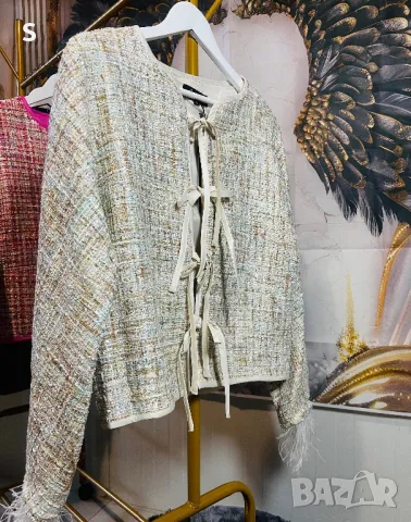 Дамско късо сако тип букле с пера в два цвята, снимка 5 - Сака - 49499898