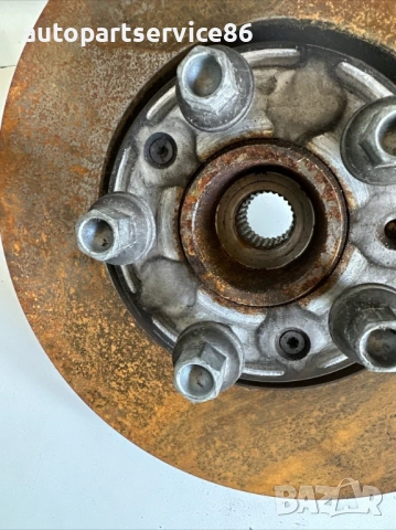 Фланец и лагер предно дясно колело 65000 км за Peugeot 3008 1.2T (2022), снимка 3 - Части - 53604367