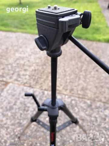 немски статив трипод за фотоапарат камера Hama traveller's 2     7/4, снимка 9 - Чанти, стативи, аксесоари - 49827139