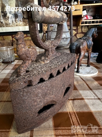 Старовремска ютия на въглища , снимка 2 - Антикварни и старинни предмети - 51473605