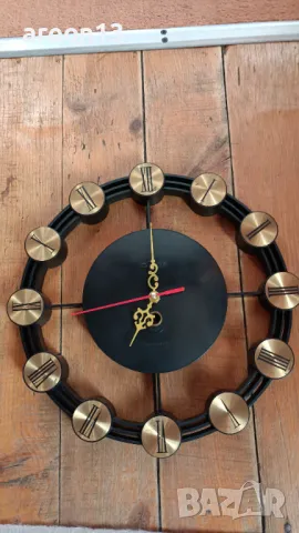Часовник кварцов, снимка 3 - Антикварни и старинни предмети - 50112683