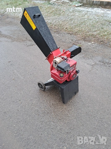 моторна дробилка за клони , снимка 2 - Градинска техника - 53502963