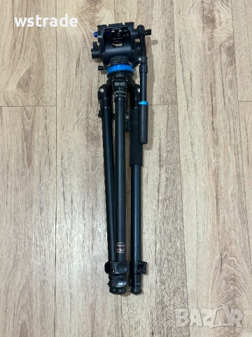 Продавам видеостатив Benro , снимка 1