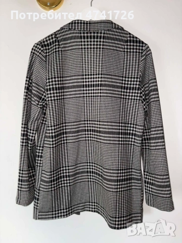 Спортно-елегатна жилетка тип блейзър, снимка 2 - Жилетки - 53523833